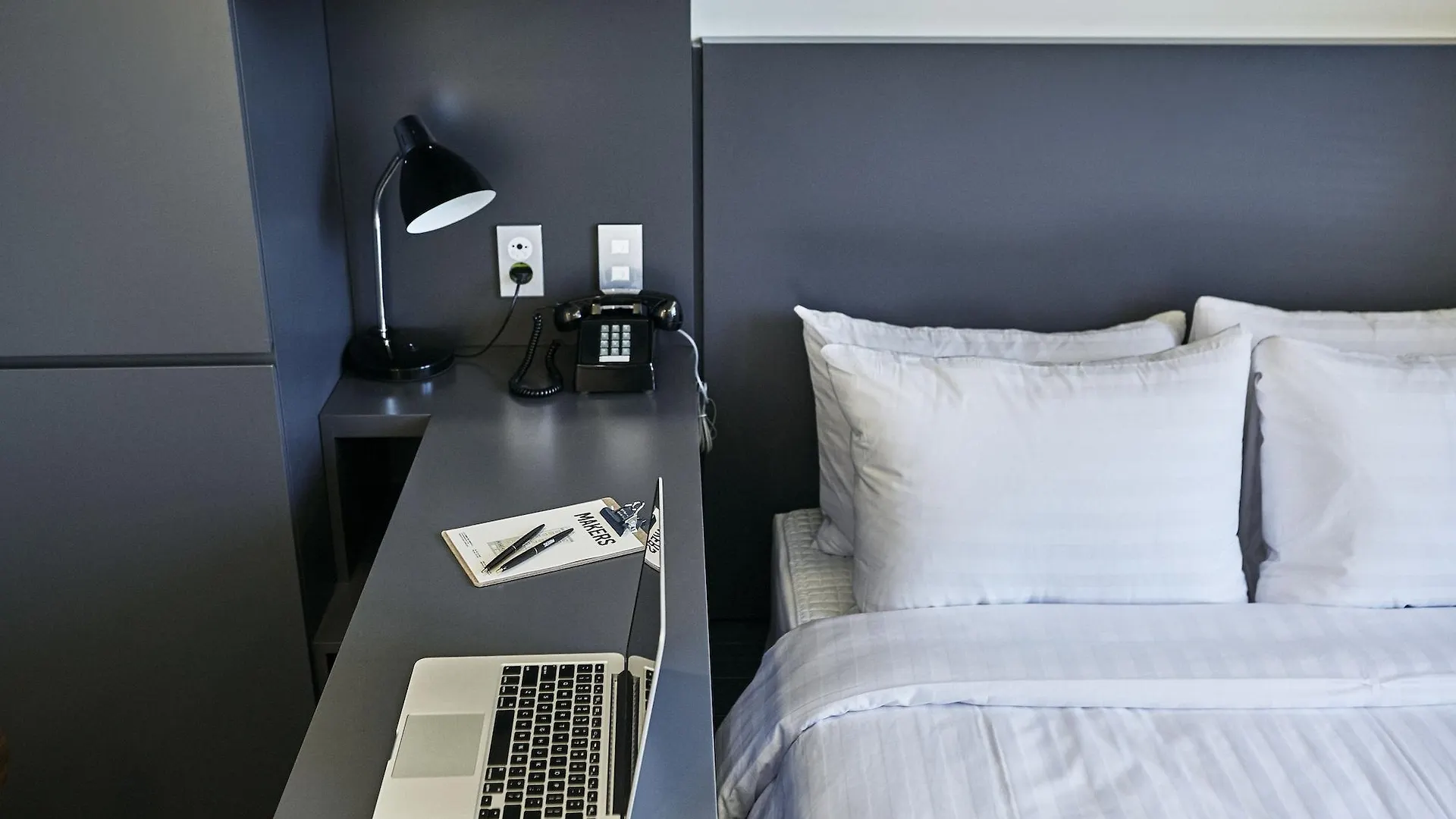 Jongro Makers X Pretty Hotel Seul 2*,