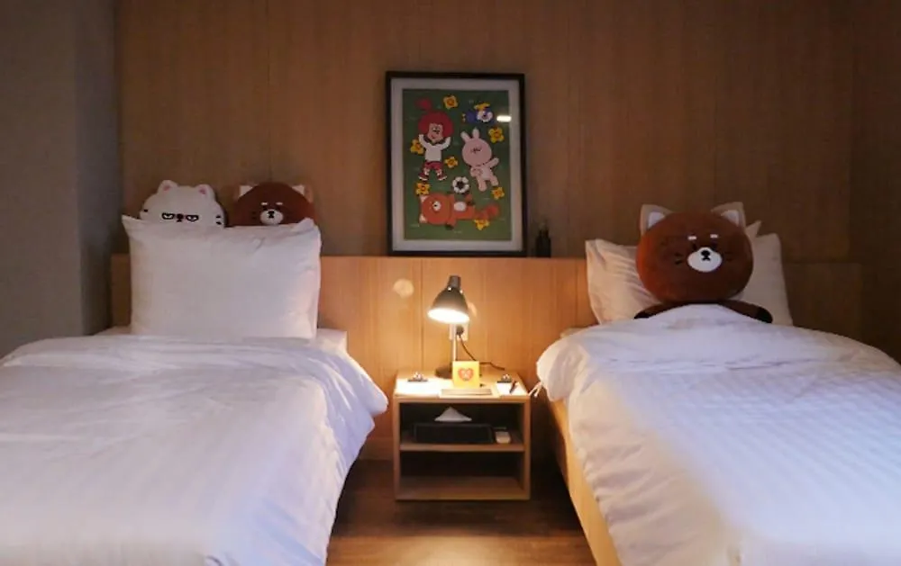 Jongro Makers X Pretty Hotel Seul