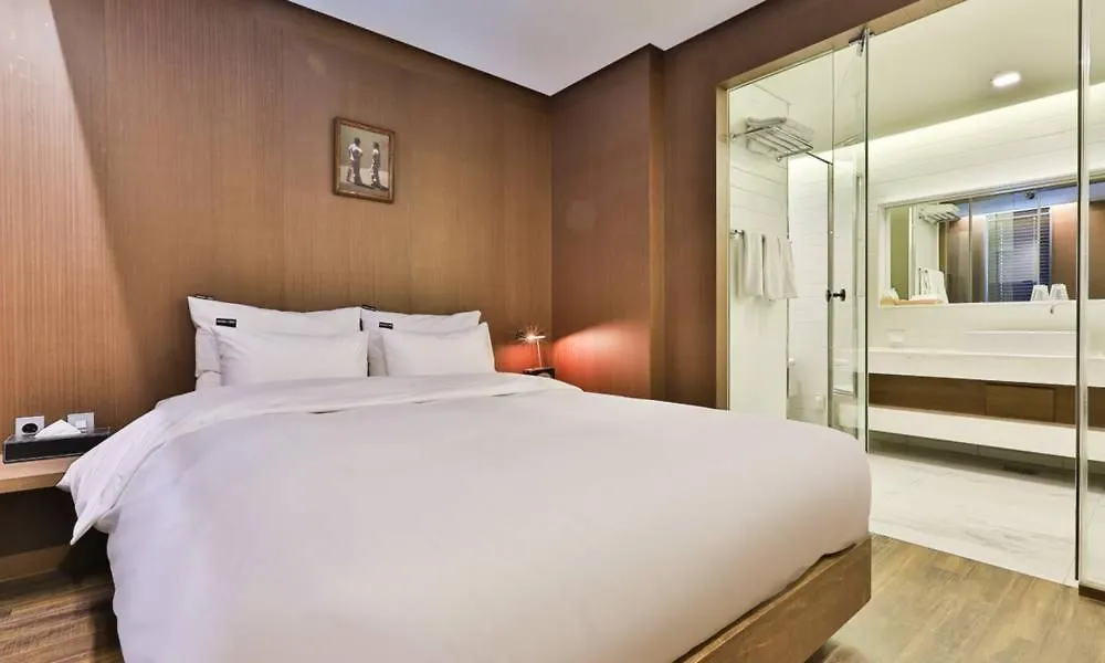 Jongro Makers X Pretty Hotel Seul 2*,  Coreia do Sul