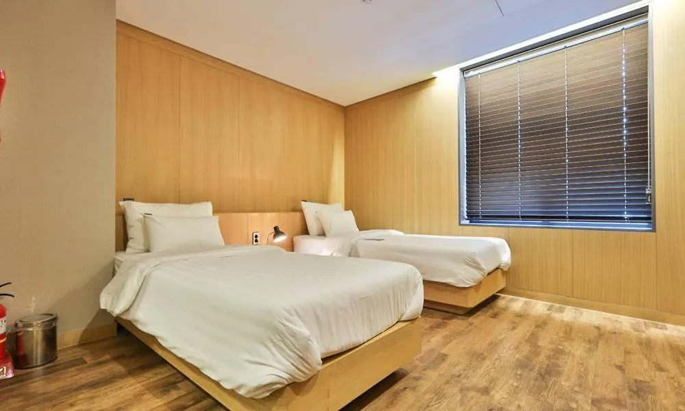 Jongro Makers X Pretty Hotel Seul 2*,  Coreia do Sul