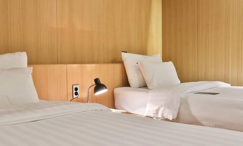 Jongro Makers X Pretty Hotel Seul