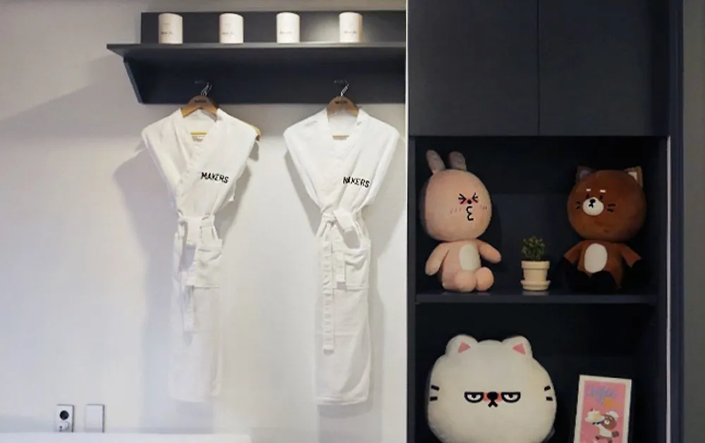 Jongro Makers X Pretty Hotel Seul
